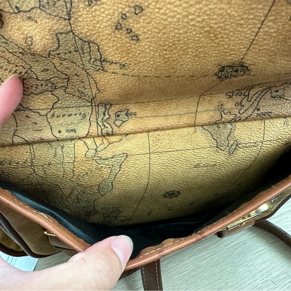 Pierre Balmain Authentic Vintage World Map Crossbody - Picture 11 of 14